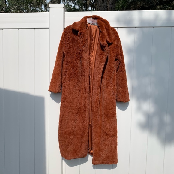 Long Fur Coat - Picture 3 of 15